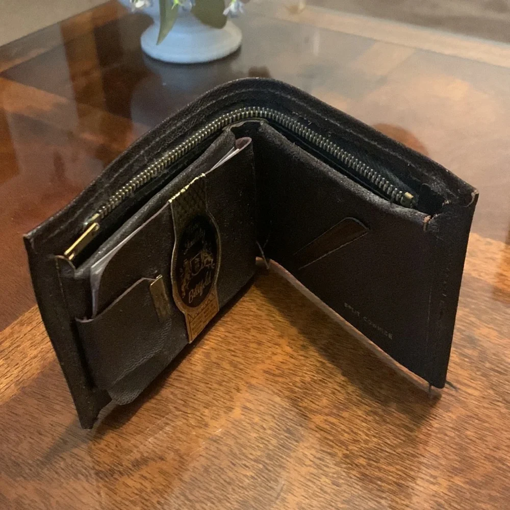Vintage Fine Quality BillFold Wallet Split Cowhide Collectible Antique